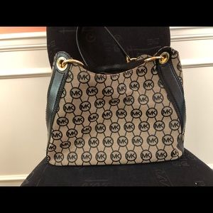 Michael Kors logo shoulder bag